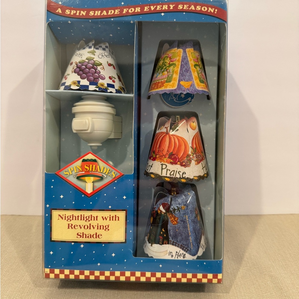 Spin Shades Nightlight with 4 Revolving Four: fruit, Pumpkin, Easter & Winter